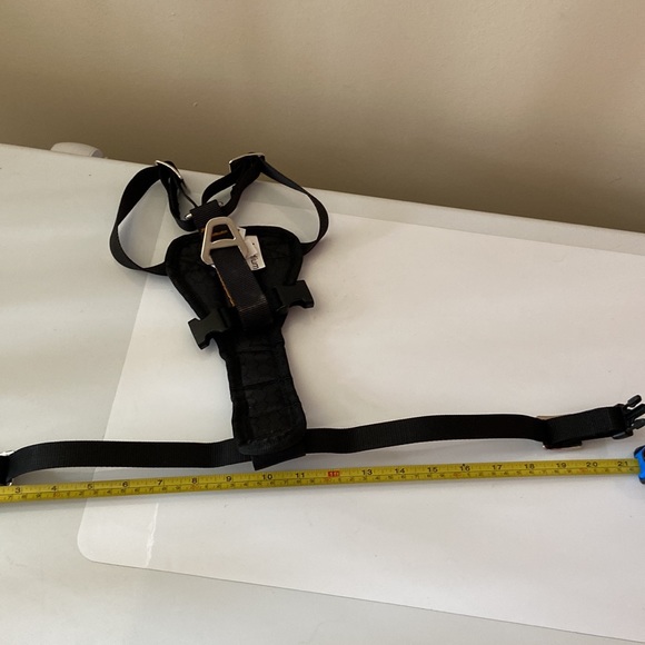 Kurgo harness in medium - Picture 7 of 11
